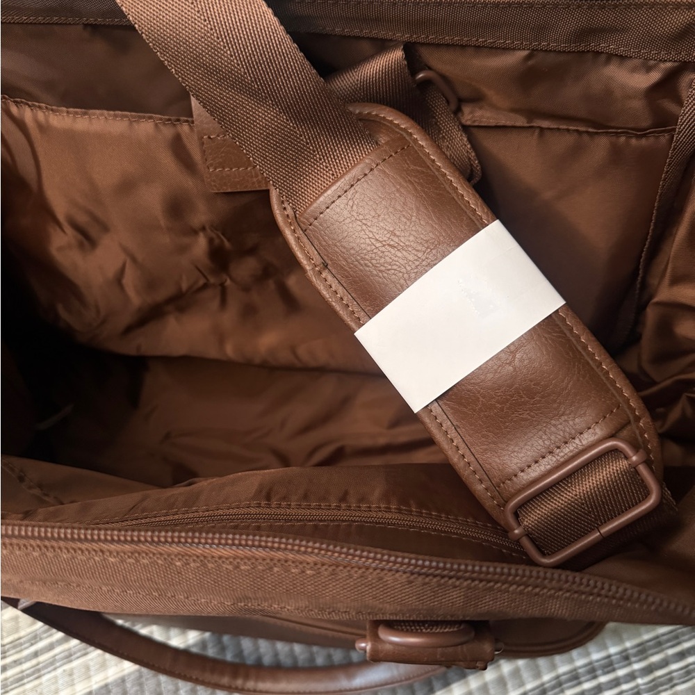 BÉIS The Mini Weekender in Maple - Picture 6 of 6